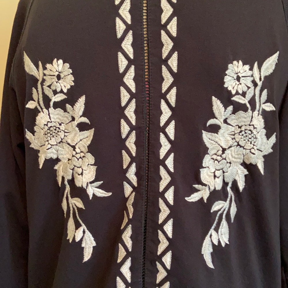 Black hooded jacket with beautiful embroidery